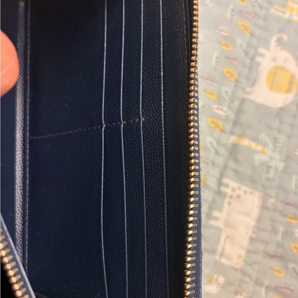 Yves Saint Laurent Zippy Wallet - Picture 13 of 16